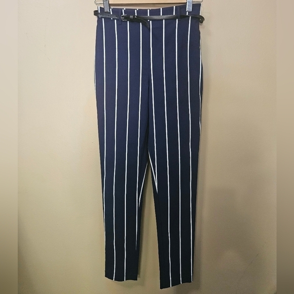 NWT Forever 21 Harper Pants Belted Skinny Blue White Stripes Women's Size S - Picture 1 of 6